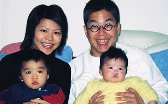 林晓峰■林晓峰43岁妻子近照,染金发气质好,夫妻结婚10多年却买不起房子