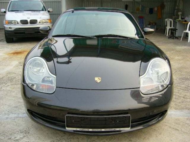 男子假扮富二代开假豪车，欺骗女大学生，但网友说：活该!