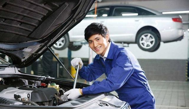 #汽车#自动挡汽车别再D档走天下，记住这5点，比手动挡还省油