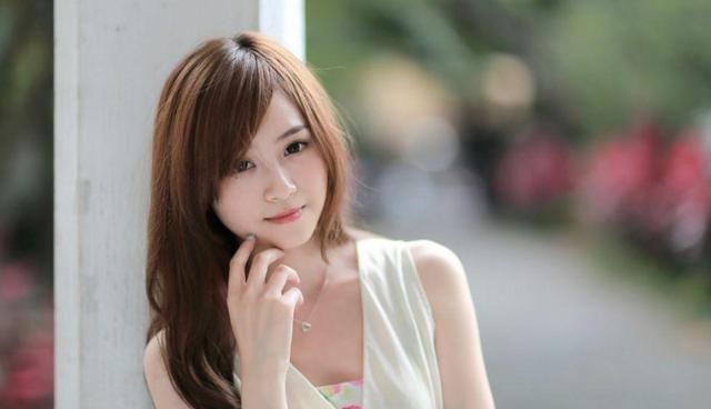 市场美拍：温柔多情妩媚性感 , 史上最漂亮的“豆腐西施”少妇 !