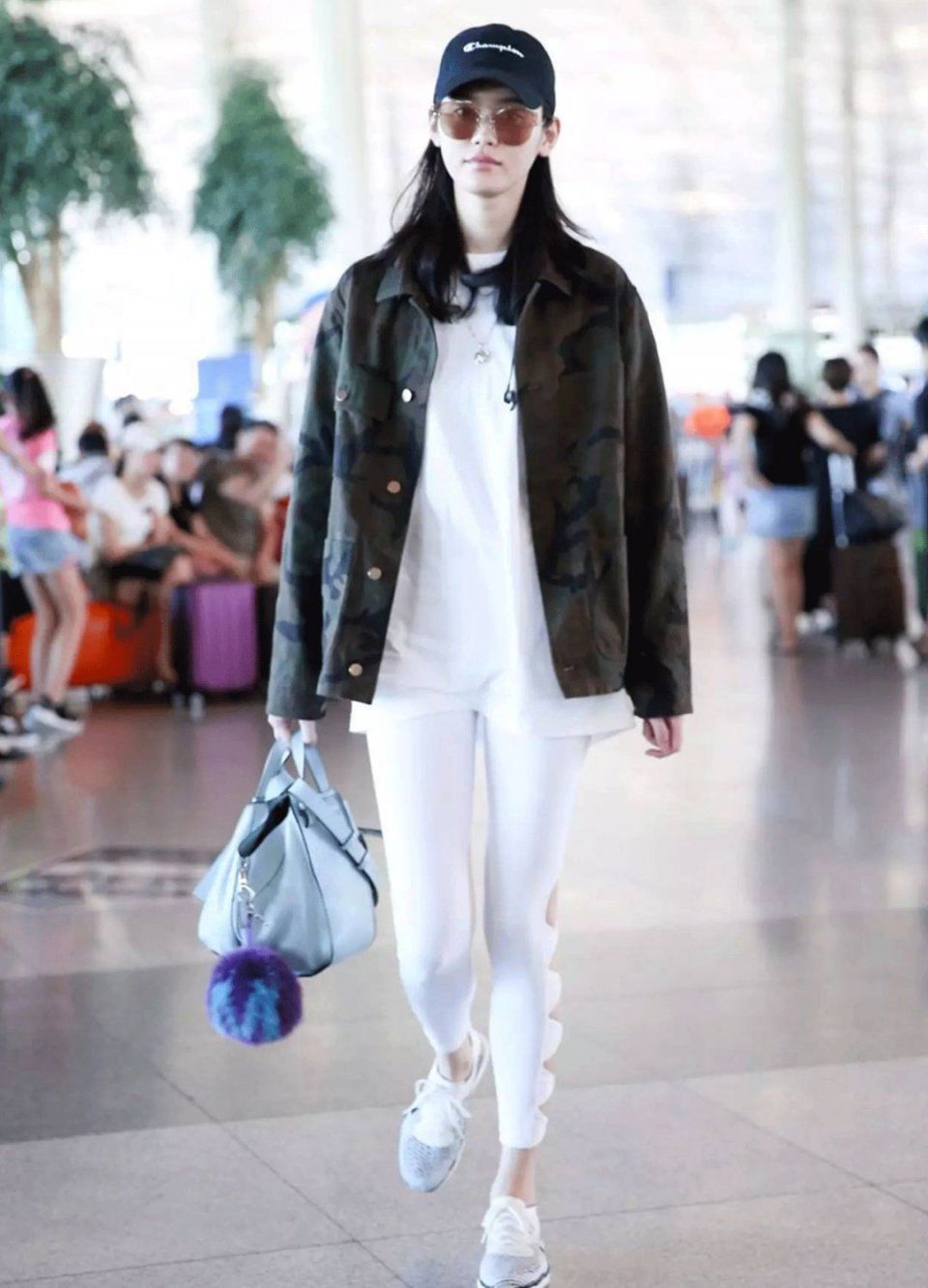 什么世道丨现在最尖端的时髦单品是……健美短裤?