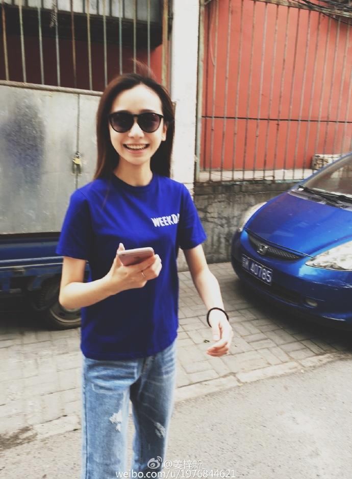 “明玉”美的不是很惊艳，但很清纯，只有82斤的她怎么穿都好看!