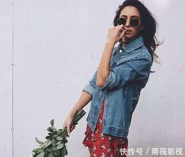  『印花单品』“印花”遇到“牛仔”后不难驾驭，时髦精首选，减龄又吸睛