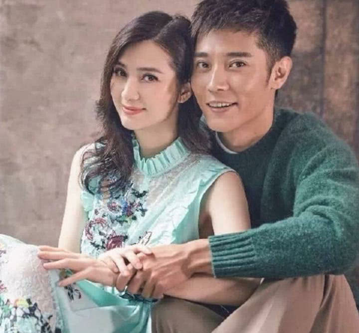 经纪人风波后夫妻首次合体，手挽手恩爱如初恋，网友：这才是最有