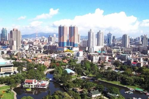 中国“最强”的两座二线城市，名气大过新一线，成为旅游胜地