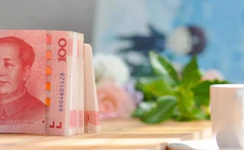 如果在银行存100万，能靠吃利息过日子吗?