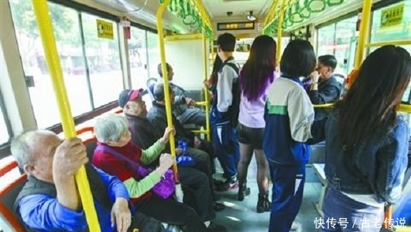 旅友们，请求你们，不要在劳动节游玩之时，在朋友圈发这种照片！