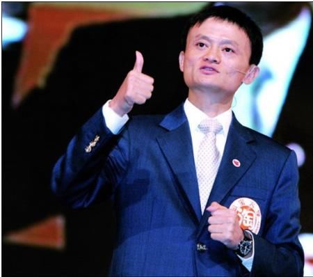 比尔盖茨看好马云，成为下一个世界首富不远了，网友很是期待