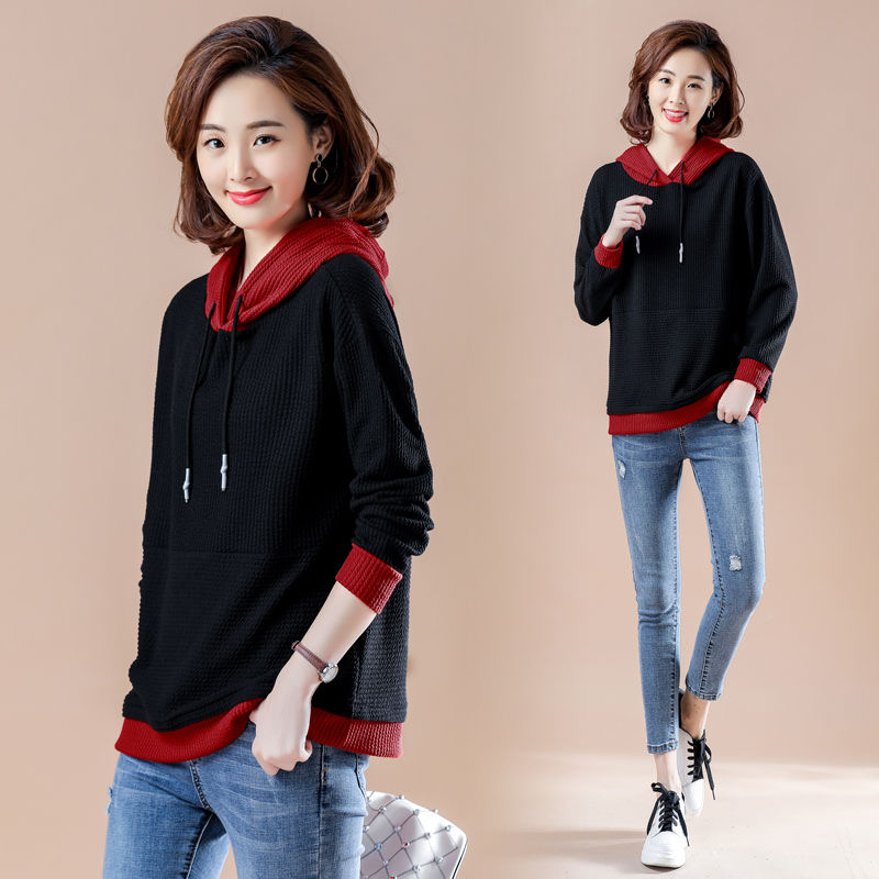 国庆旅游，老婆不穿裙子也那么美，只因穿的秋衣太漂亮，真美醉了