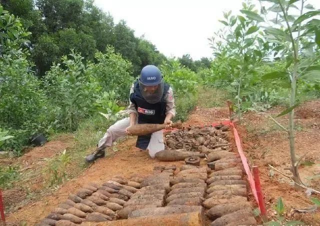 世界上最危险的国家--柬埔寨，每年意外炸死的游客超百人，中国人