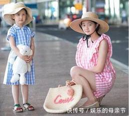 李嫣整容成功!机场比起多多更加时尚,网友称别说人家丑了