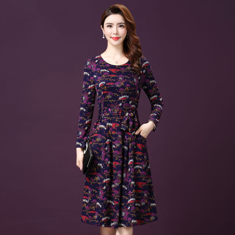 以前入秋，老婆总穿上衣+长裤，现在越来越会了，换这裙美瞎我眼