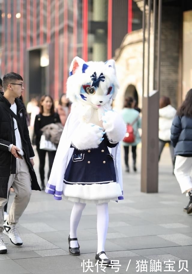  『成都』成都街拍：古装与二次元大比拼！