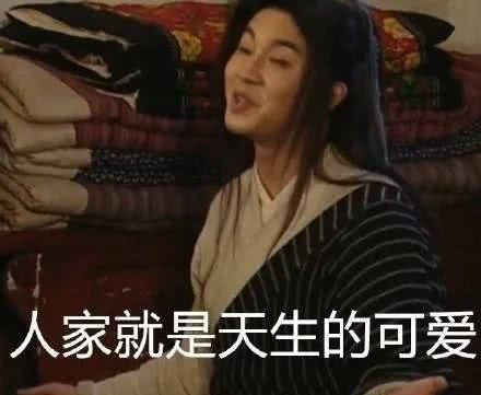  「穿搭」裙子＋运动鞋＝2020春季炸街搭配，时髦又高级，太好看了！