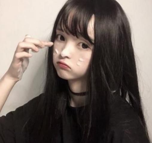 油脂|女孩子“鼻子出油”很厉害怎么办?教你三个护肤法,让鼻子更清透干净