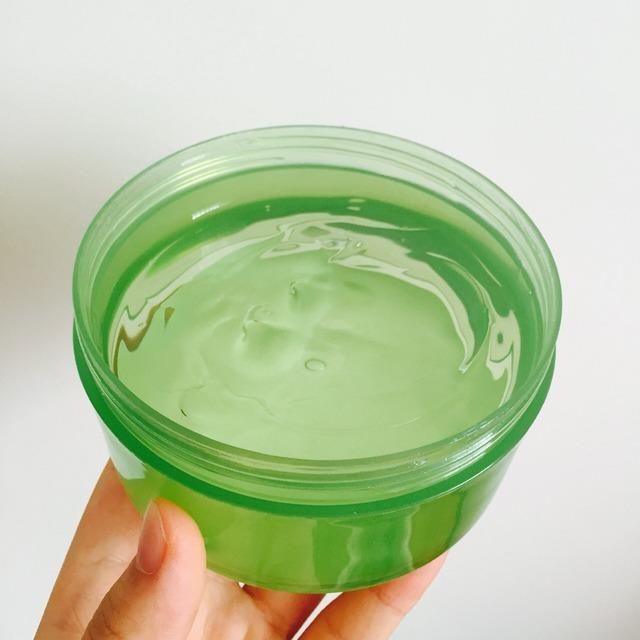 皮肤科主任:药店一白色乳液,每晚偷偷抹一抹,满满胶原蛋白