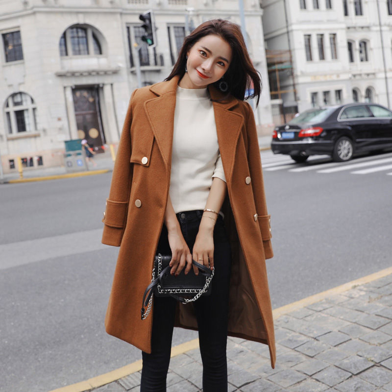 刚上市就火“双面绒”大衣，一件比一件时髦，40岁老婆穿超减龄