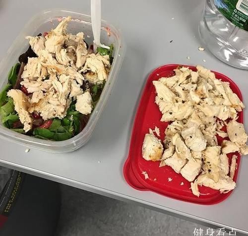 240斤胖小伙坚持减肥，每天跳绳加控制饮食，用1年半甩掉小肚腩