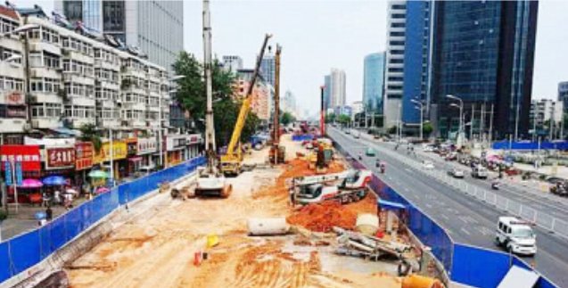  看过：为何地铁挖了那么深，却没看过泥土被运出来呢？看完大开