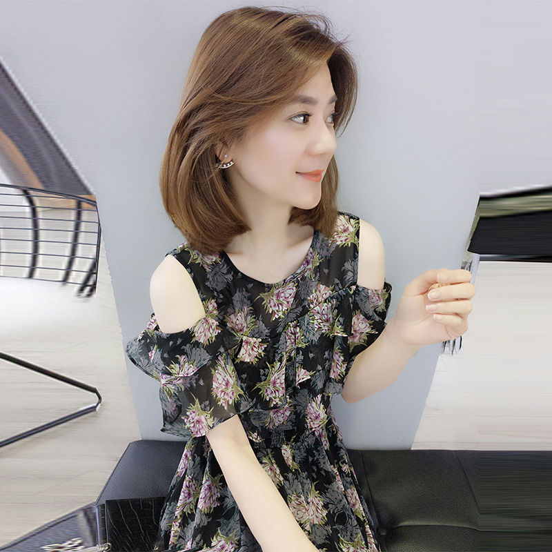 新出一种欧货裙:叫“蛇腰裙”，显瘦显嫩，美的70后挪不开眼