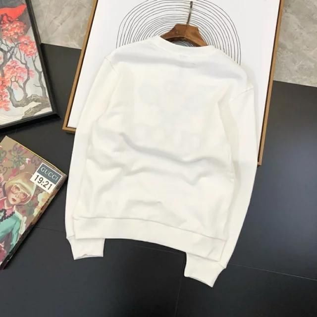 「假货全球泛滥」奢侈品古驰假货泛滥,商家难辨真假!网友:质量一样,价格差很多