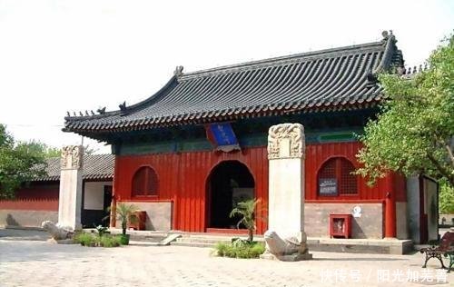 中国最干净的寺院不收香火不开庙门，建寺500年僧人如何生活