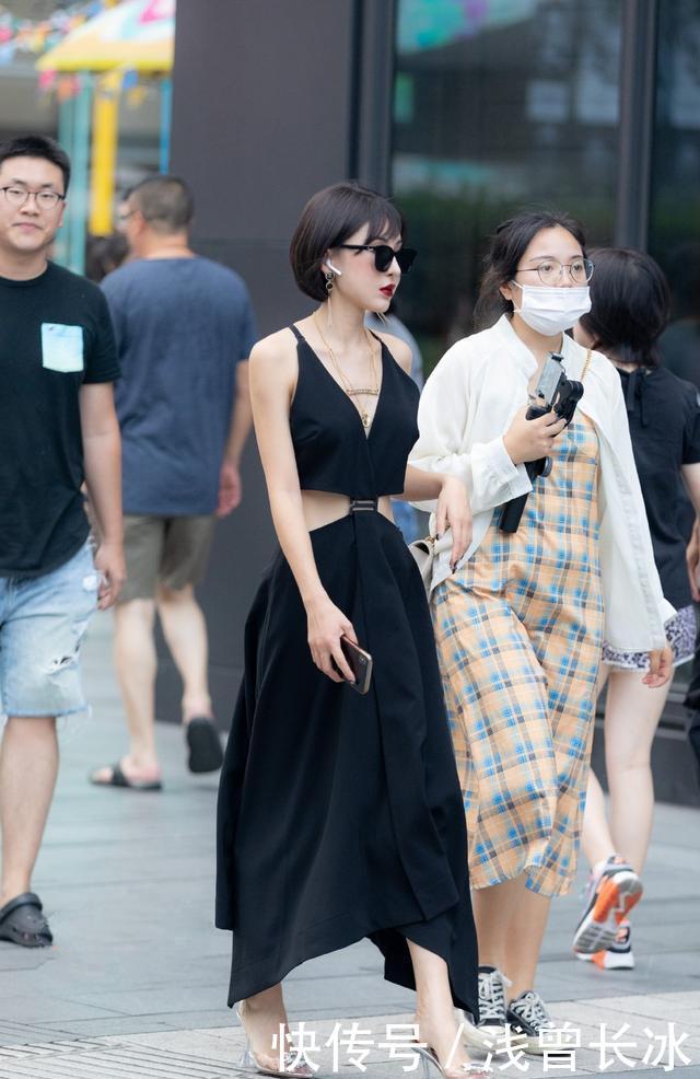 喜欢:初夏穿衣不用愁了,南方妹子已经为你亲身示范,新款高级又百搭
