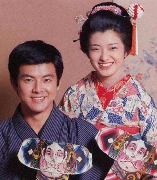 【山口百惠】山口百惠隐退后嫁给三浦友和，他们现在过得怎么样？