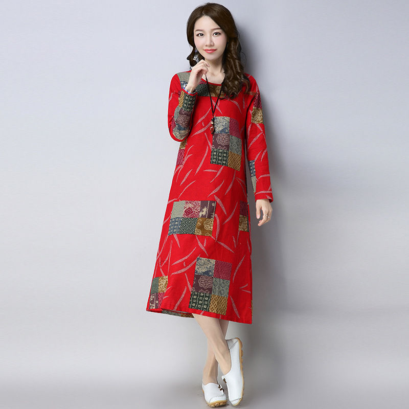 女人再漂亮，出门也别穿紧身裤!瞧这么穿，一个比一个美嫩