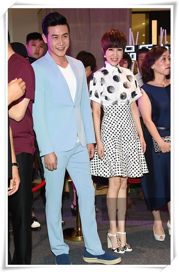 看了田海蓉的波点裙,再看看鲍蕾,真想对陆毅说一句:亏大了!