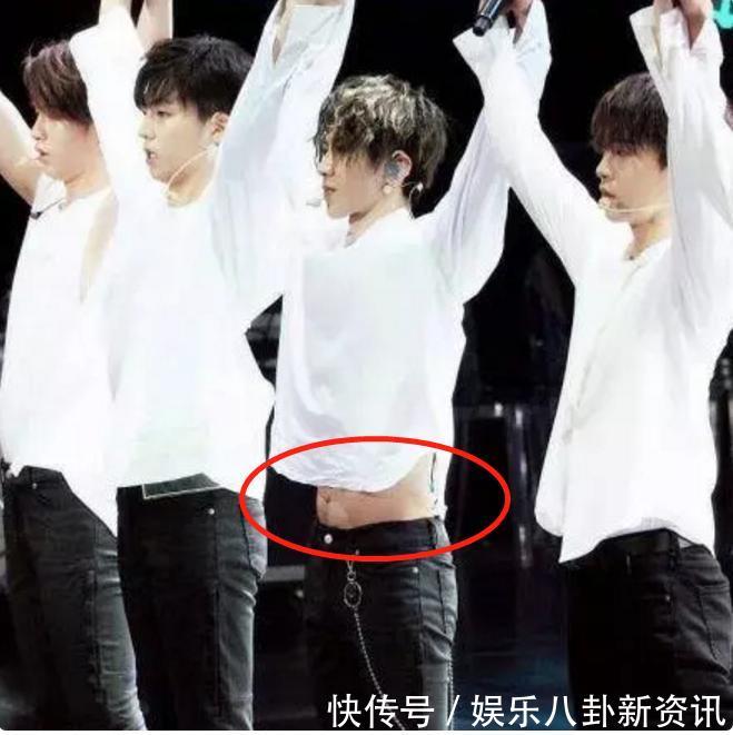 原来蔡徐坤一天吃八顿是真的,发生地震的时候他第一时间去拿的居