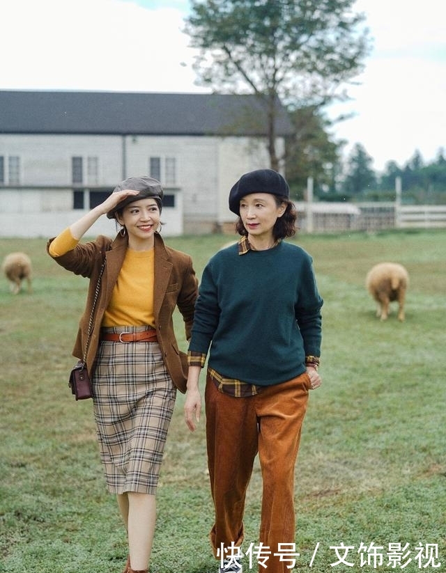 「以选择」女人上了年纪就放弃牛仔裤配卫衣吧!学学三木妈妈,洋气又减龄