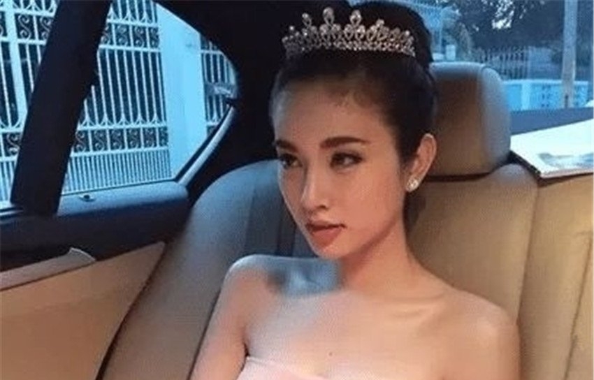 最美人妖皇后，富豪向“她”求婚，最终却去当和尚