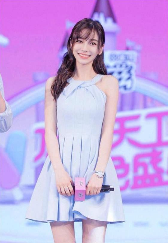 杨颖换了个发型，清纯到爆棚，这还是做了妈妈的杨颖吗?