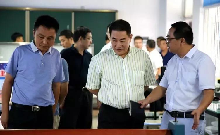 浙川东西协作,乐山市两所学校签约