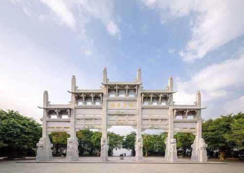 中国最委屈二线城市：GDP近万亿地铁却被邻城控制，还可能被合并