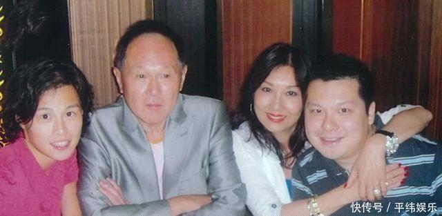 『老父』船王孙子遗传风流老父,当8年单亲爸爸,今浪子收心将娶小记者