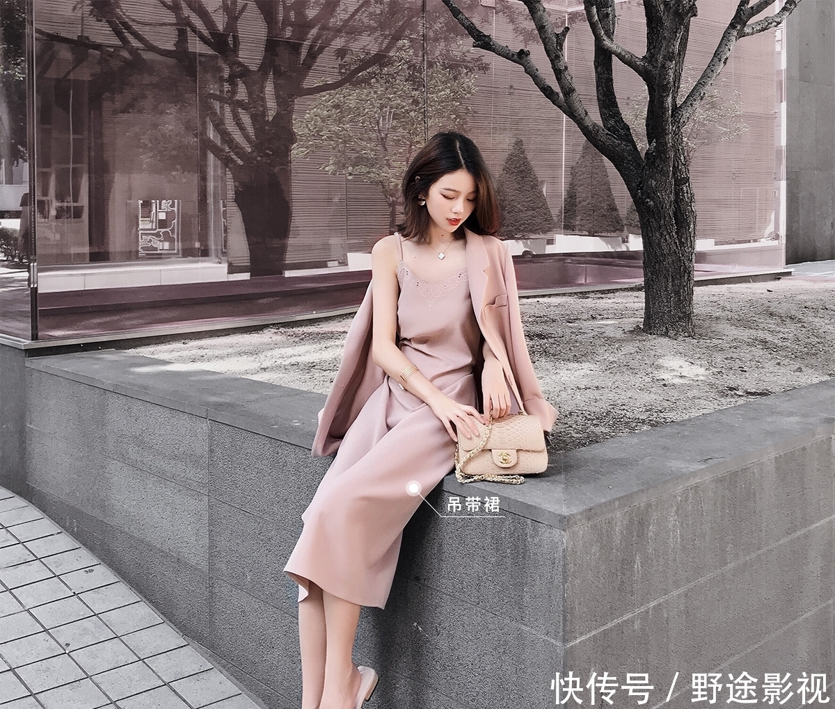 『大喜』网红大喜解锁小个子OL穿搭,气场与时髦兼具,20+瞎穿都好看