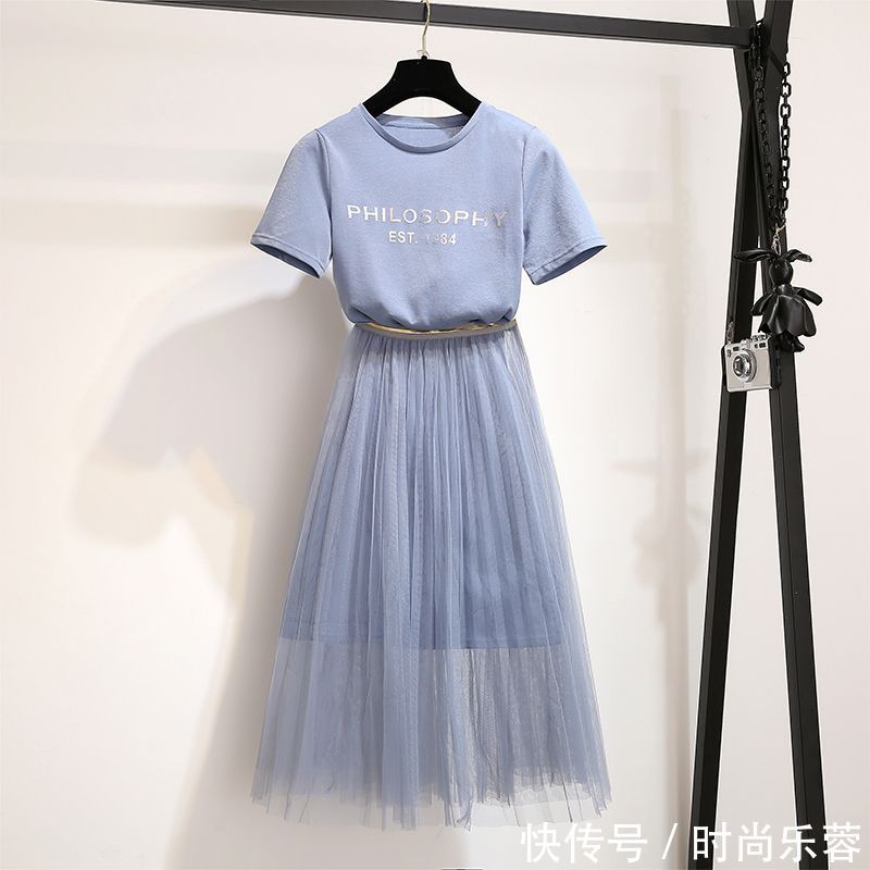 今夏最火叫奶油裙，清新优雅，时尚又减龄！