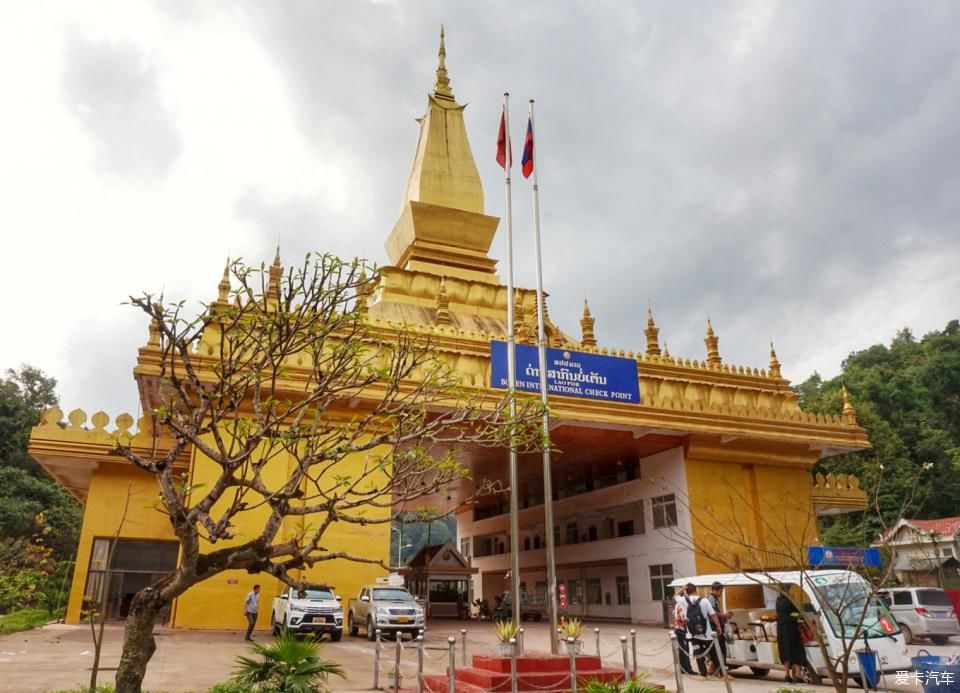  西双版纳@绿水青山就是金山银山，去西双版纳过泼水节！