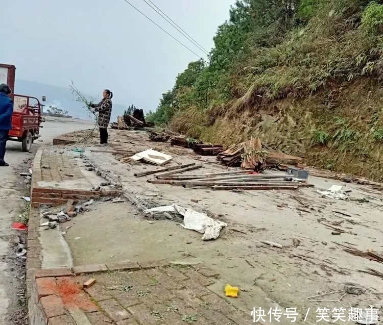  违建@动真格了！六都寨水库大坝上多处违建被拆除！