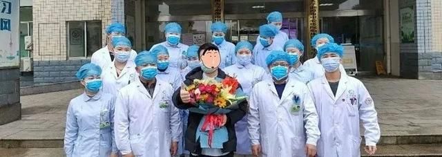  领导@“院领导抗疫补助超援鄂一线医护”调查结果公布，院长和副院长被免职