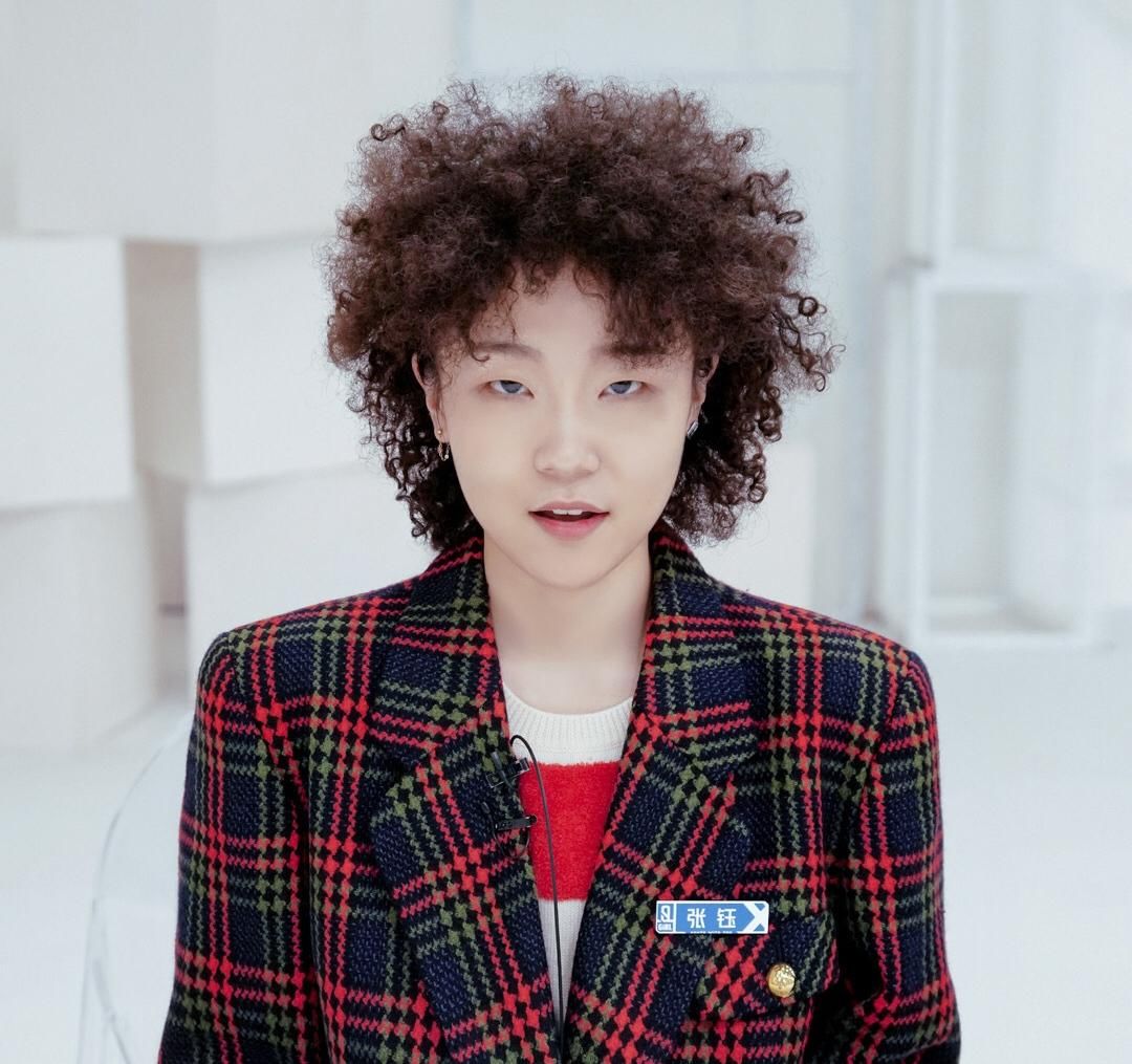  [家暴]《快乐星球》小演员都咋样了？有人结婚晒娃，有人竟敢劈腿家暴？