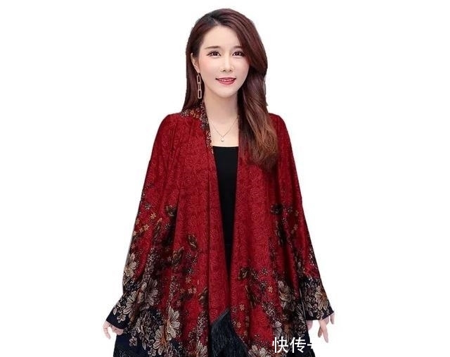 「适合」无意发现这几款“薄外套”!适合70后女人穿,洋气又高端