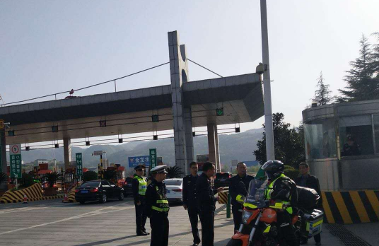 下月起，摩托车新政策实施，“摩托时代”来临？车主：等它10年了