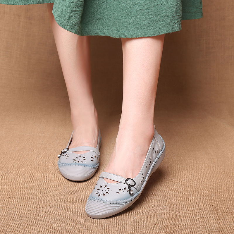 妈妈“玉足”乐翻了天，镂空设计的呼吸鞋，穿上瞬间热脚丫爽爆了