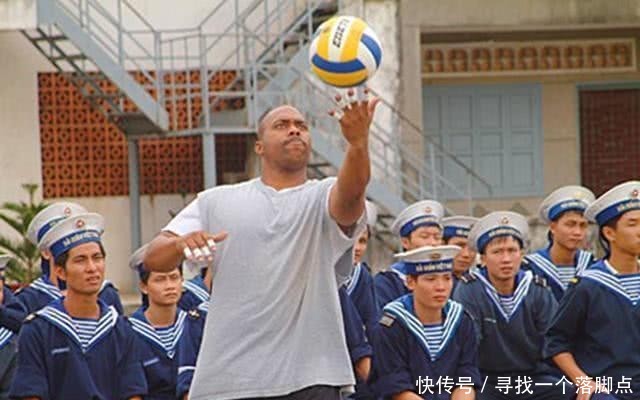 成毒@美航母成毒船,船员接二连三病倒,8人确诊新冠,越南或成背锅侠