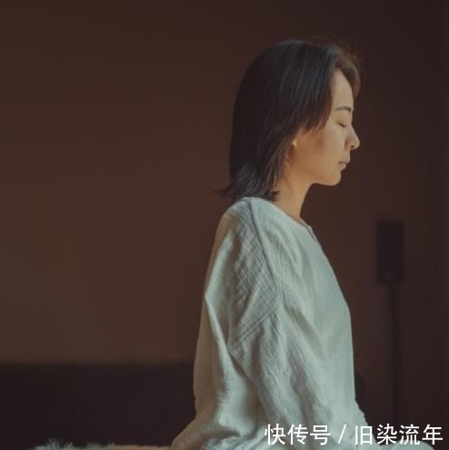 【姐姐】妹妹是当红演员, 而姐姐被称为春晚姐, 却很少有人知道两人是亲姐妹