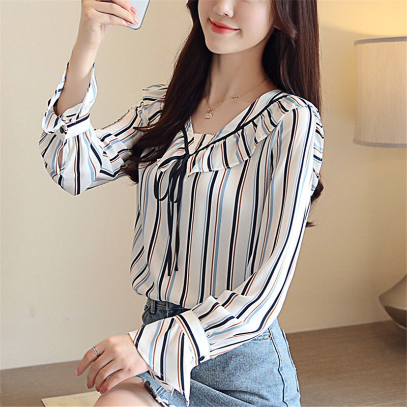 裙子才显年轻?NO!小衫+小脚裤，洋气时髦，35岁美嫩如18