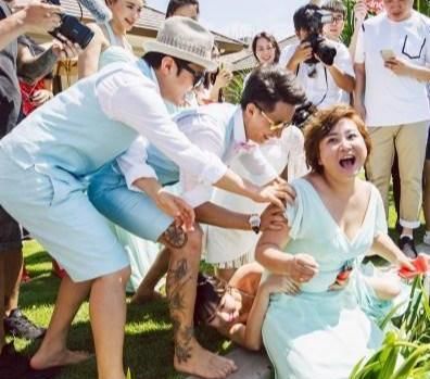  【柳岩】柳岩直播间大气征婚交友，这么多年由于性感迷人品牌形象她被耽搁了